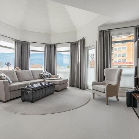 Kelowna Discovery 外观 照片
